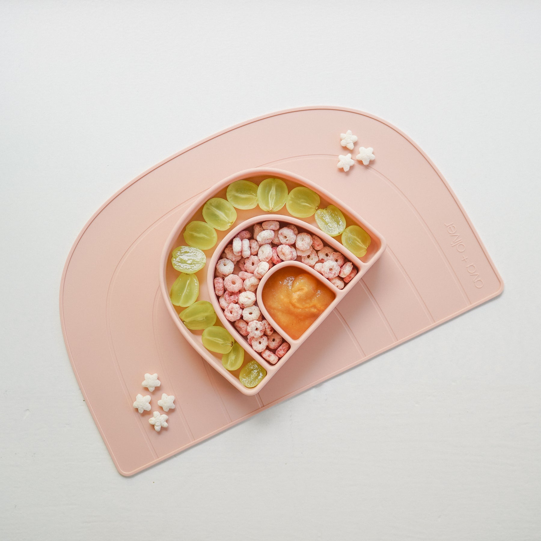 Ava + Oliver: Rainbow Placemat | Guava Ava + Oliver: Rainbow Placemat | Guava
